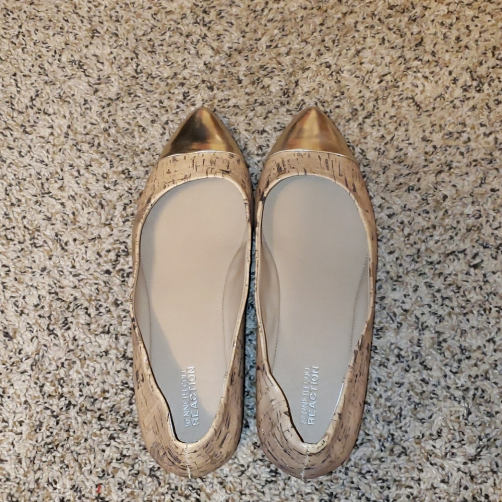 Kenneth Cole gold tip flats